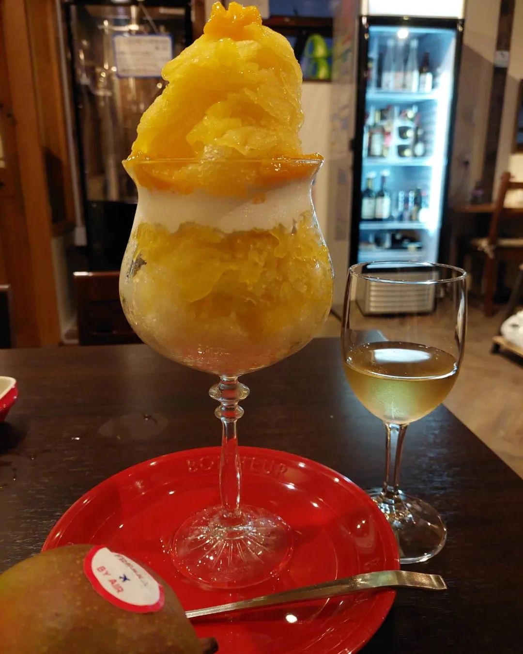 マンゴーカキ氷始めました。マンゴー好きにはたまらない珈琲カキ氷、イチゴカキ氷に次ぐこの夏新作です。何故か白ワインのキシとの相性も抜群です。#福島区カキ氷#マンゴーかき氷 #マンゴー大阪 #マンゴー好きな人と繋がりたい